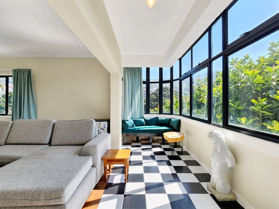 2 Bedroom Property for Sale in Gardens Western Cape